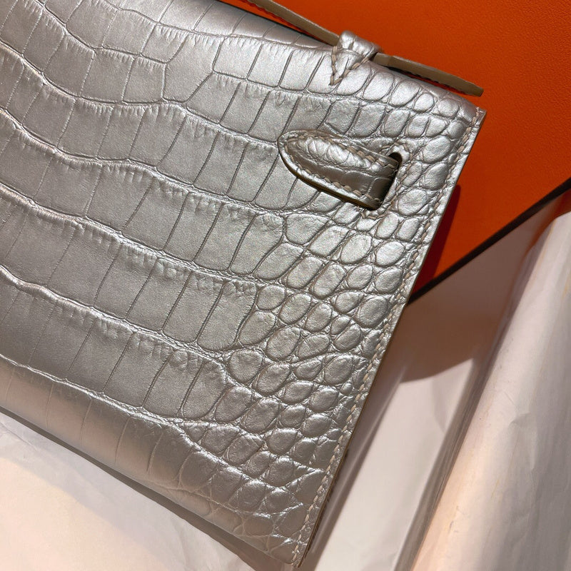 Interior view of minimalist premium bag
