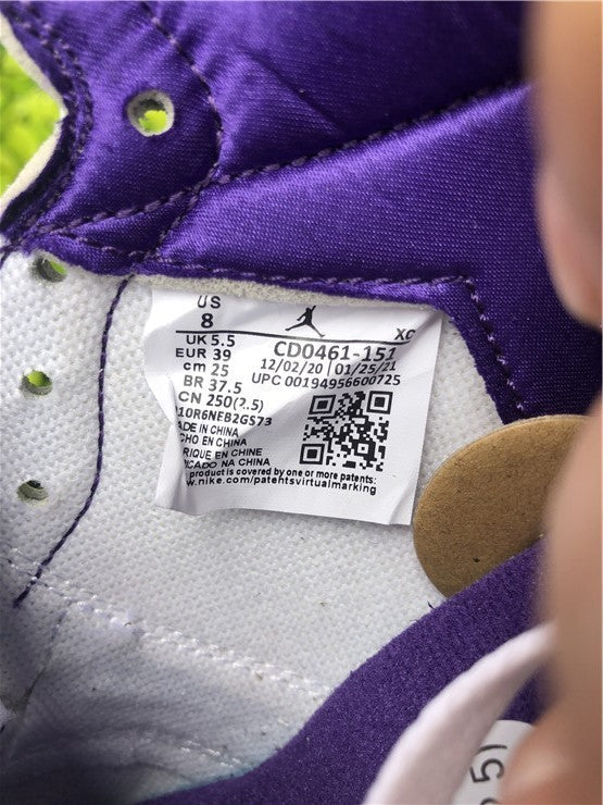 Nike Men's & Women's Premium Casual Sneakers — Style 160 close-up view