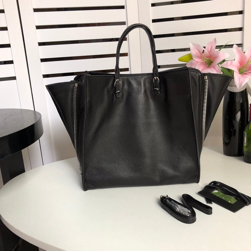 Front view of refined polished women's handbag – women's premium purse