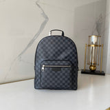 Front view of premium modern women's handbag – women's designer-style accessory