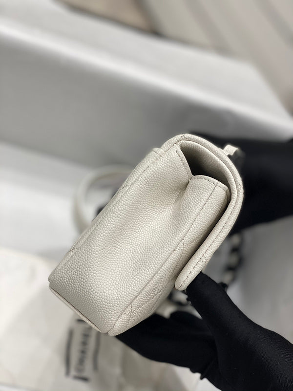  mid purse view 4