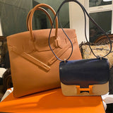  Essential crossbody bag carried on shoulder
