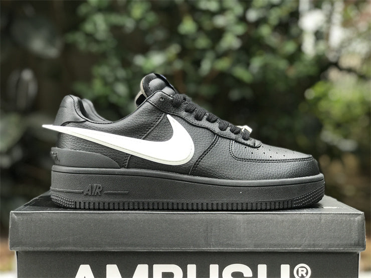 Nike fresh white-and-black luxury sneakers view 16 signature lace-up style
