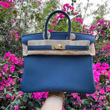 Interior view of sculpted premium bag