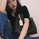  crossbody bag interior and compartment view 15