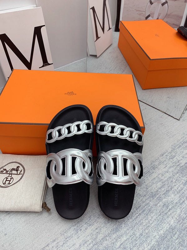 Hermes shoes Style 335 - full pair display