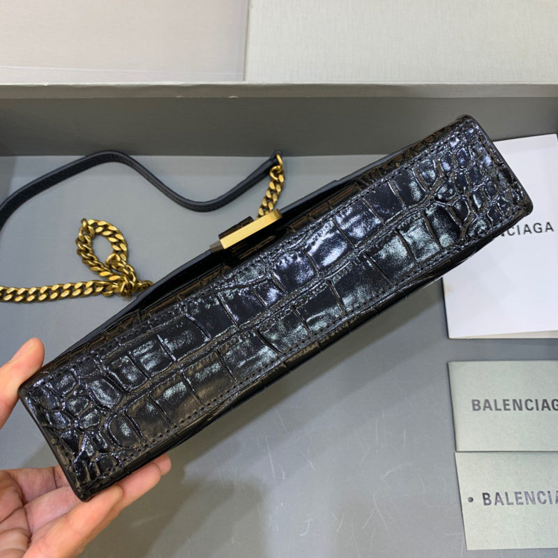 Refined Premium PU Leather Handbag - Chic Everyday Appeal | Women's Premium Handbag #461 - hardware and detail close-up (image 5) of designer-inspired handbag