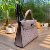  top-handle bag close-up of hardware and finish