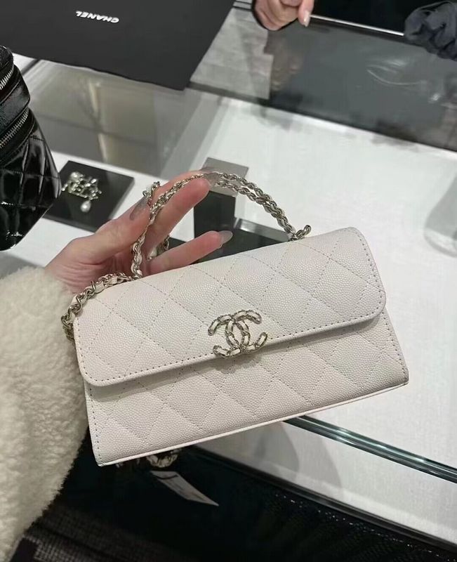  women's handbag, versatile design, view 2