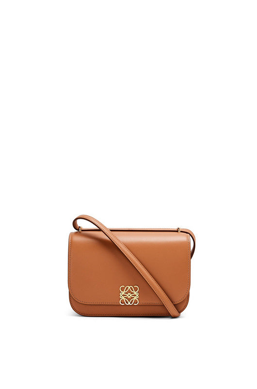 Ziva's Charm handbag – full view (19cm*13cm*6cm)