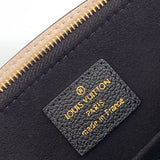 Side profile of elevated chic women's handbag – women's everyday handbag