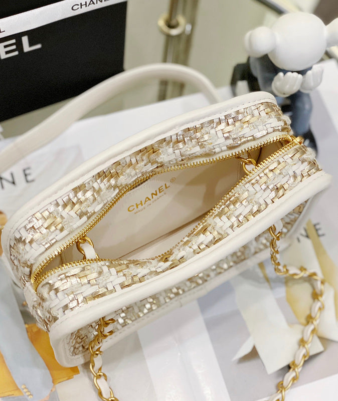  mid purse view 3