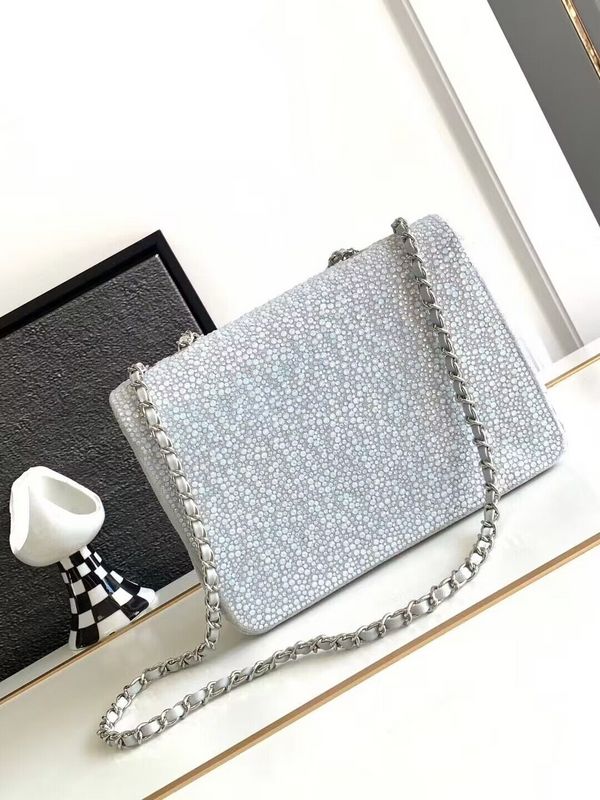 Ziva's Charm handbag – close-up view (one versatile size)