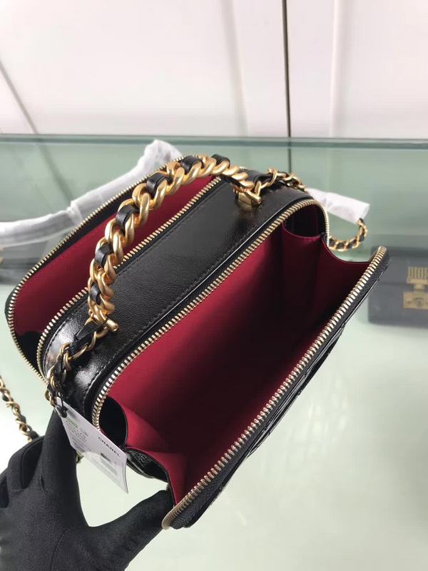 Zivas Charm Refined Everyday Style Fashion Handbag (Elevated Daily Companion) – Lifestyle Shot