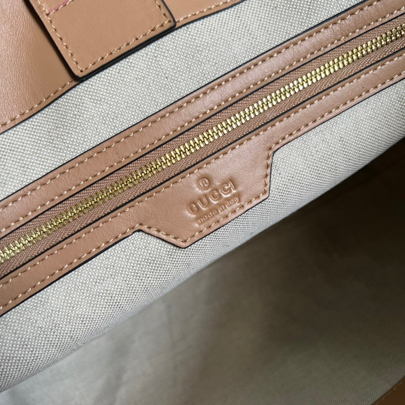 Side profile of elevated chic women's handbag – women's luxury accessory
