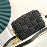  Refined everyday bag carried on shoulder 22