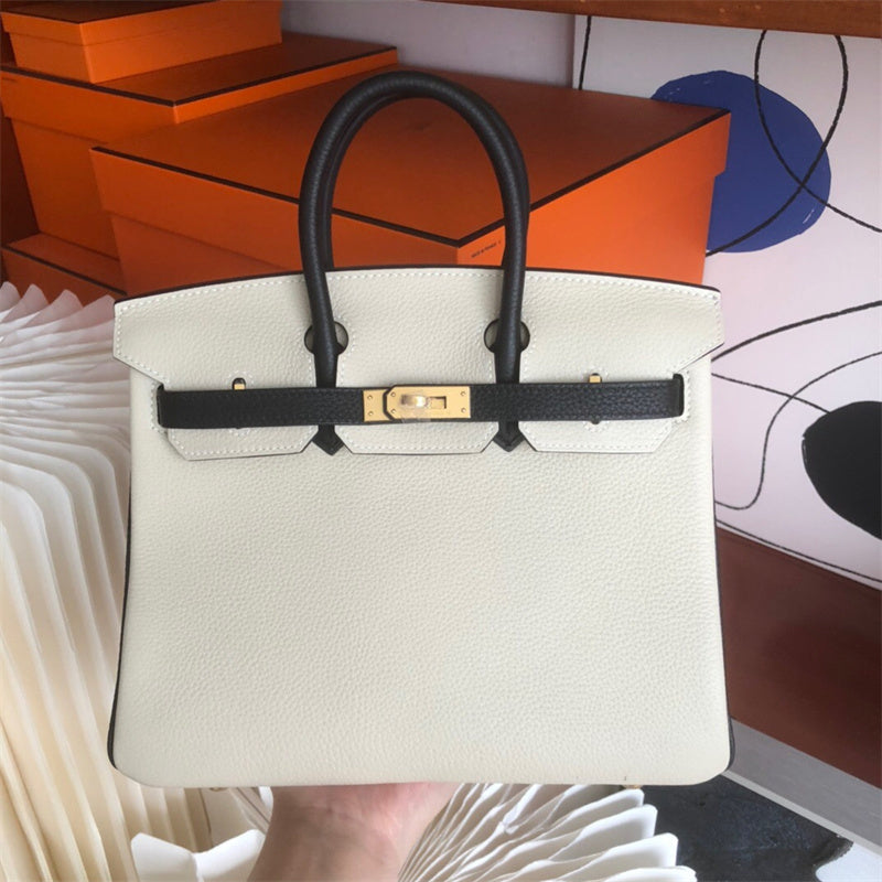Interior view of fluid premium bag