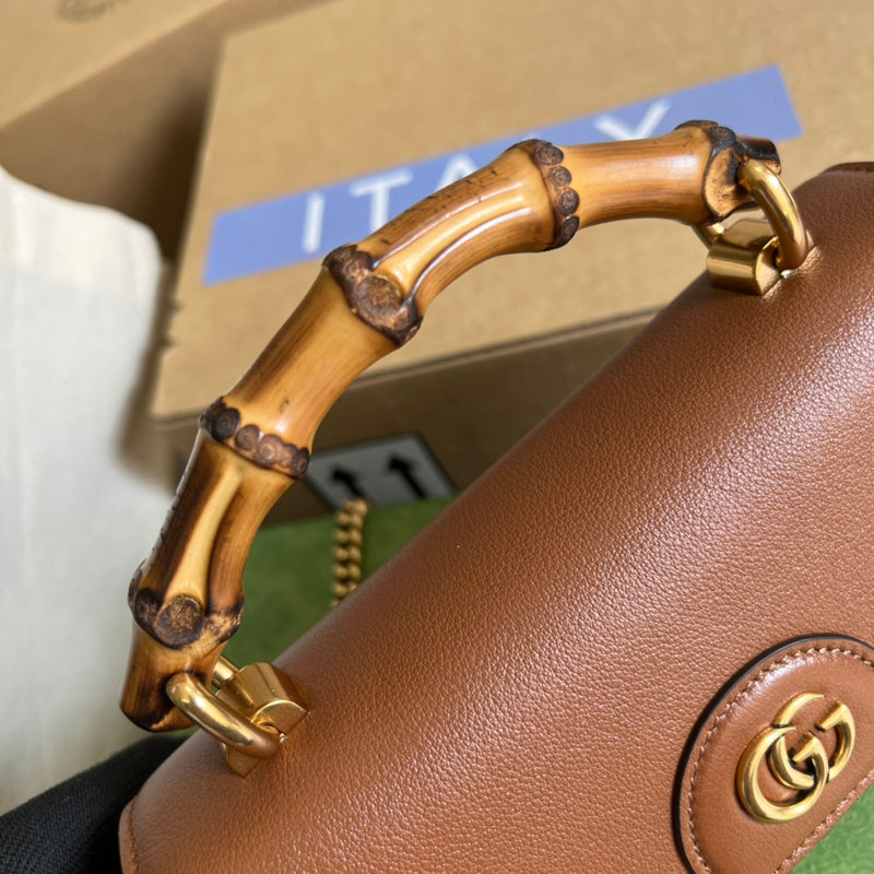 Handle and strap detail of elevated refined women's handbag – women's luxury accessory
