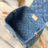  graceful shopper bag detail view showing craftsmanship 8