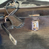  tote bag close-up of hardware and finish