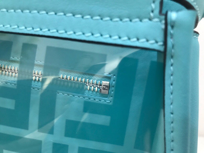 Ziva's Charm handbag – detail view (Standard Size)