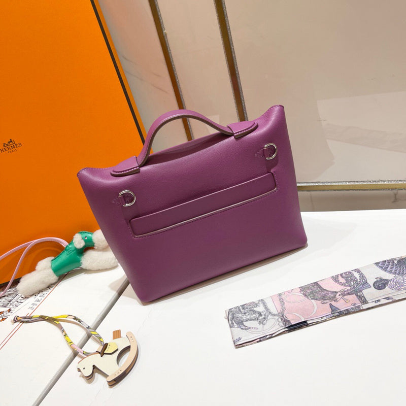 Interior view of poised premium bag