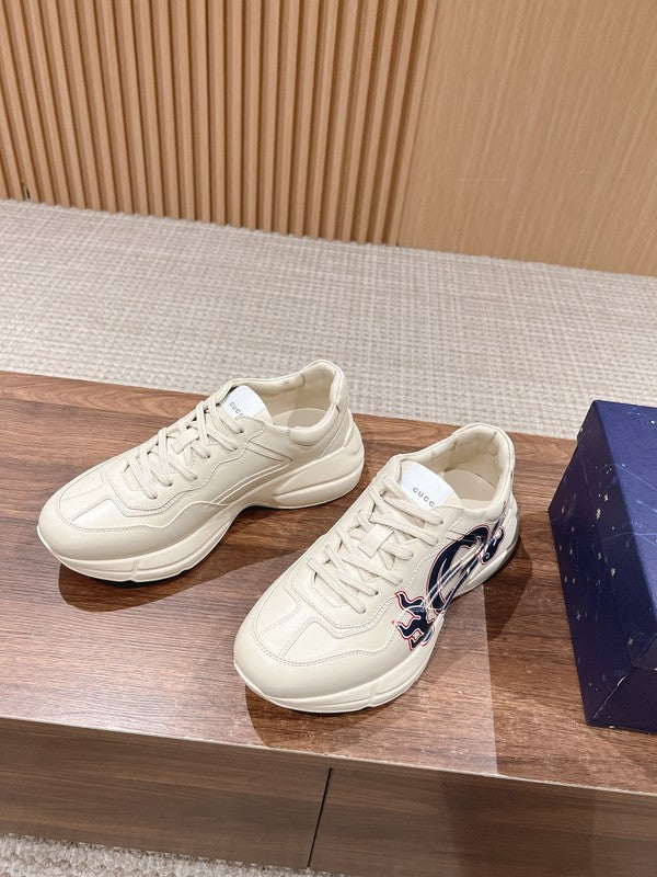 Gucci clean off-white luxury sneakers view 6 padded collar comfort