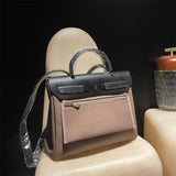  everyday bag close-up of hardware and finish 17