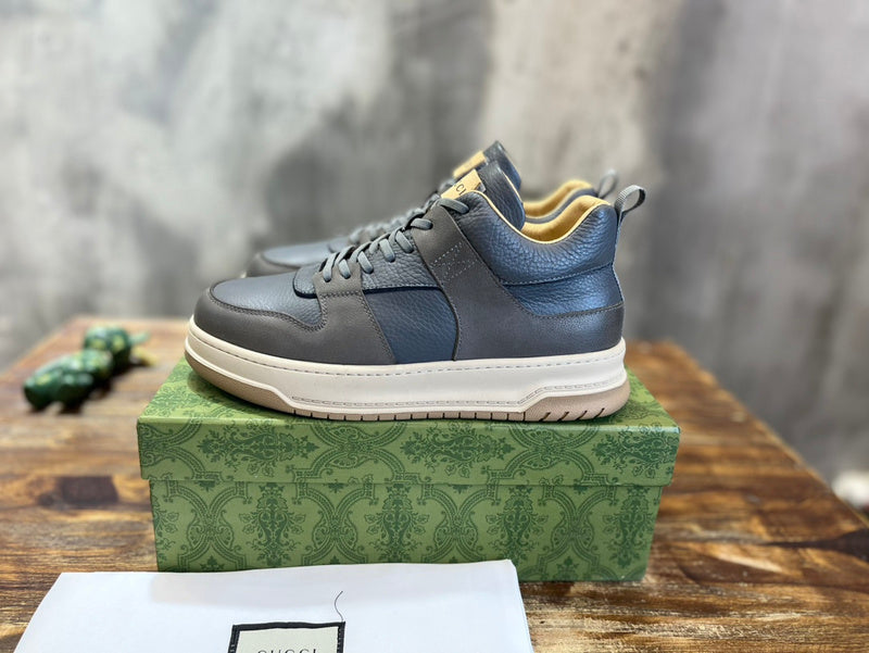 Gucci Fashion sneakers in soft grey classic court silhouette front view