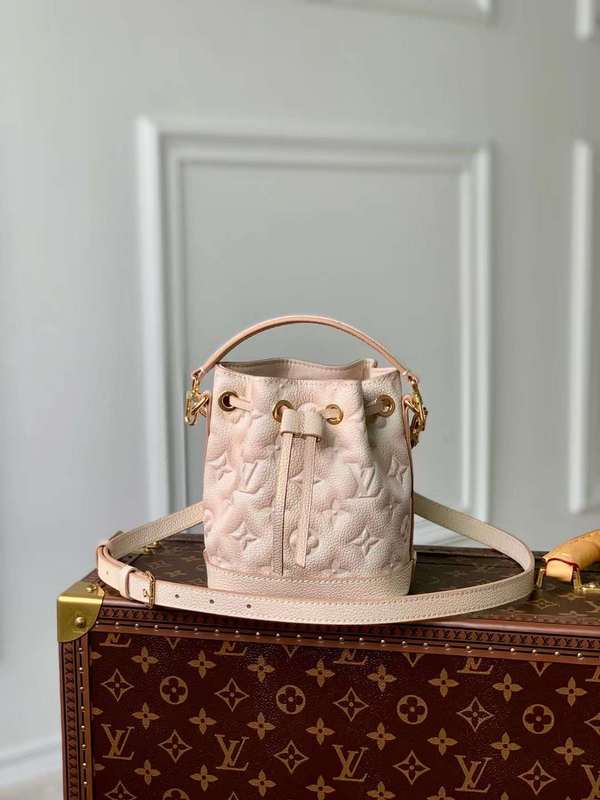 Side profile of premium polished women's handbag – women's designer-style accessory