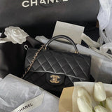  women's handbag, versatile design, view 1