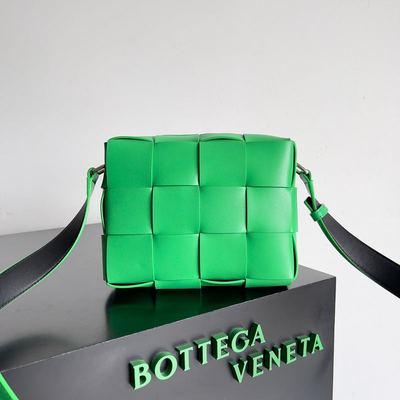 Elegant Vegan Leather Handbag - Refined Silhouette | Women's Designer-Inspired Purse #1602 - hardware and detail close-up (image 5) of designer-inspired handbag