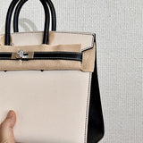  tote bag interior and compartment view 15