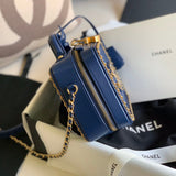  handbag, compact everyday style, image 3