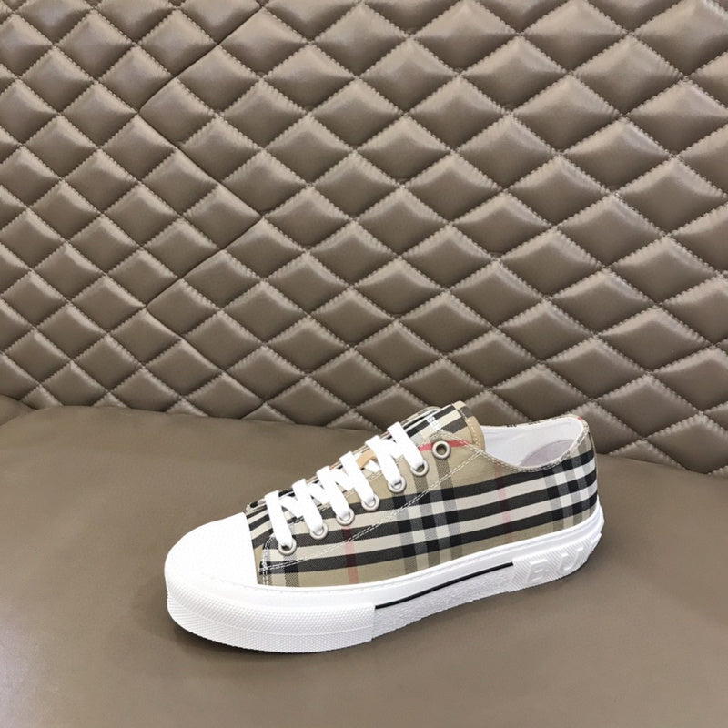 Burberry Beige Classic Ballet Flats - Heel Detail View