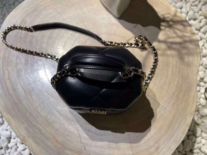  handbag, versatile everyday style, image 3