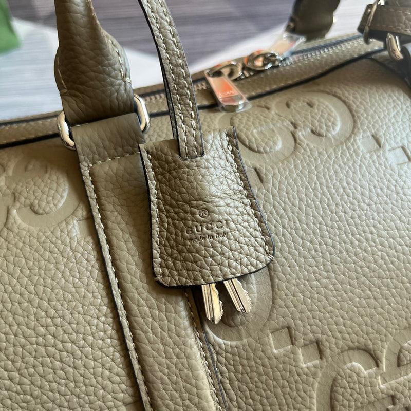 Top view of everyday-luxe premium women's handbag – women's luxury accessory