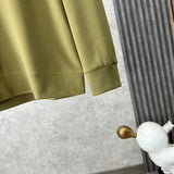 Styling view of Burberry luxury piece style No.319