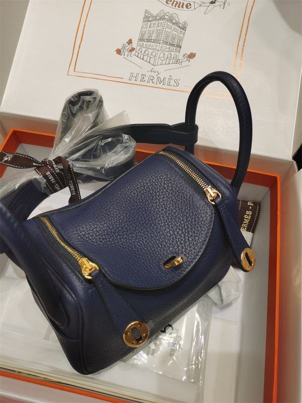  Elegant everyday bag front view 19