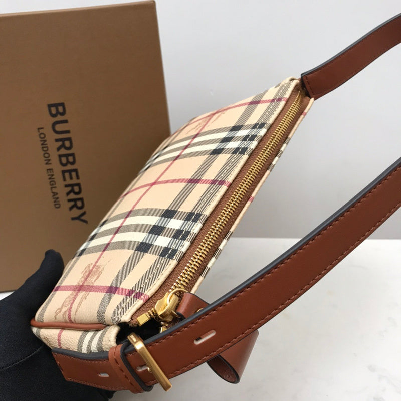 Ziva's Charm handbag – product shot (one versatile size)