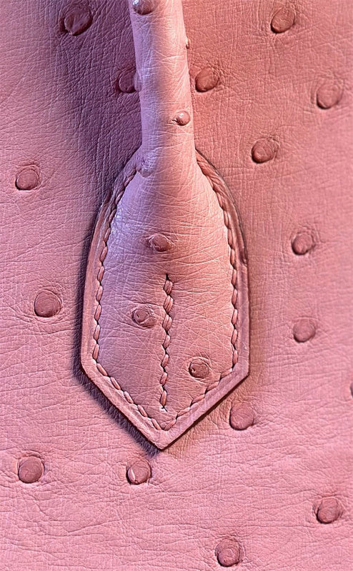  essential carryall bag detail view showing craftsmanship 14