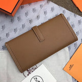  structured bag interior and compartment view