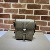 Handle and strap detail of chic premium women's handbag – women's luxury accessory