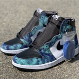Nike Men's & Women's Designer Low-Top Shoes — Style 017 angle view