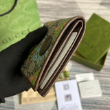 Handle and strap detail of structured chic women's handbag – women's luxury handbag