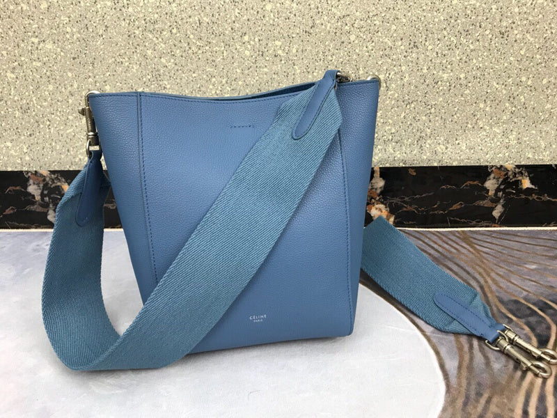 Close-up detail of classic statement women's handbag – women's everyday handbag