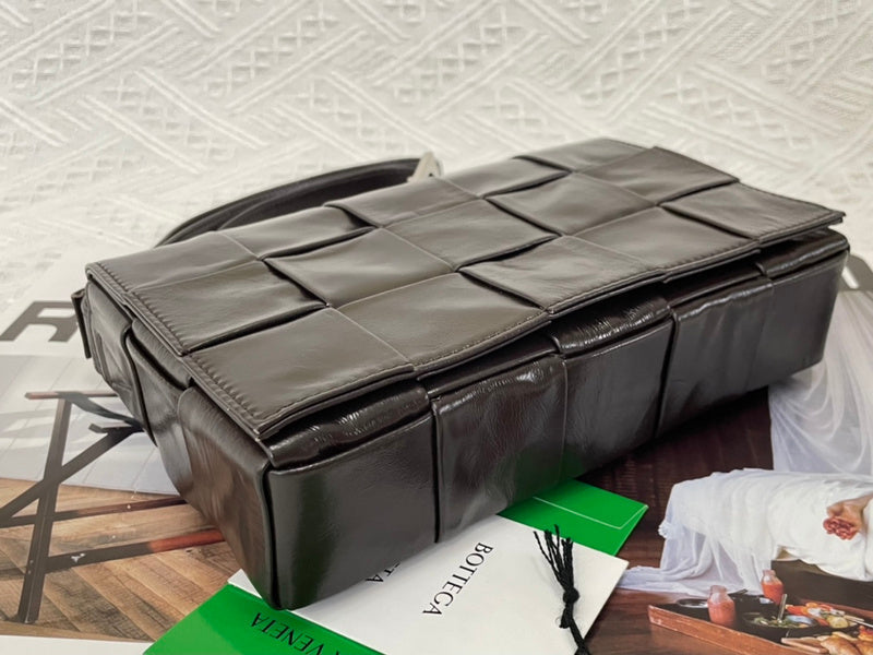 Timeless Faux Leather Handbag - Chic Everyday Appeal | Women's Luxury Handbag #1644 - alternate angle view (image 8) of designer-inspired handbag