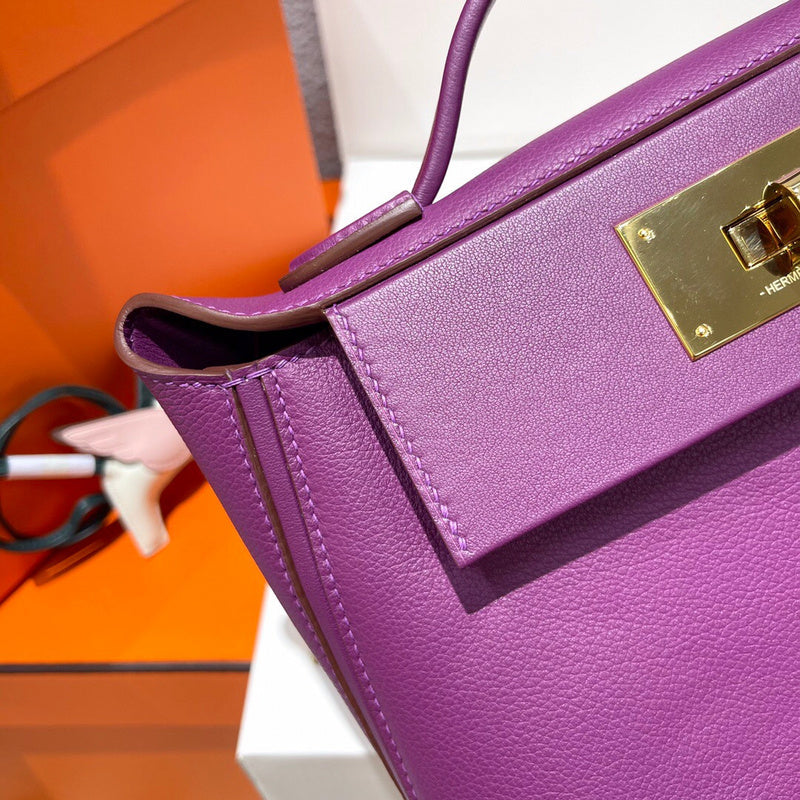Interior view of poised premium bag