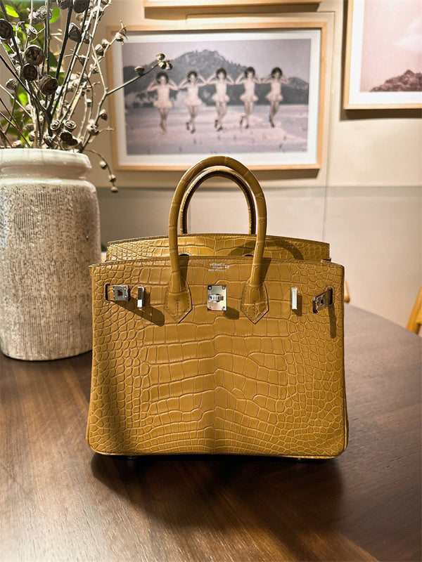  Modern crossbody bag carried on shoulder 46