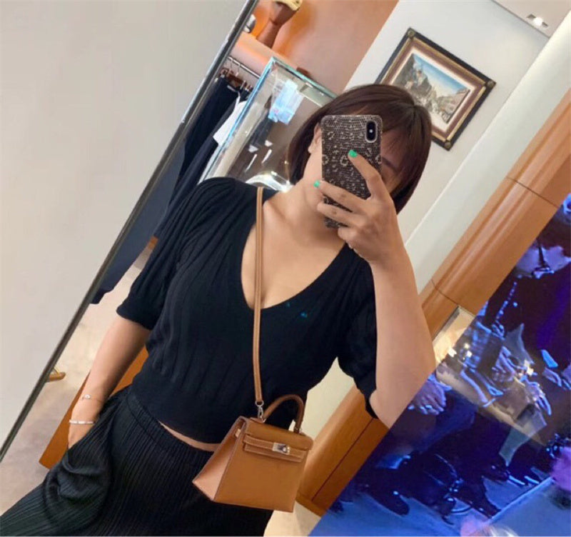  Signature crossbody bag front view 7